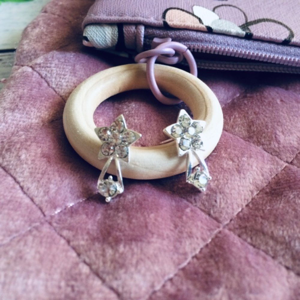 2/8$ 🎀 925 silver coated alloy earrings studs #7 - Picture 2 of 5